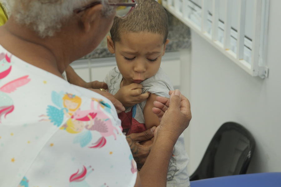 Hortolândia inicia vacinação de alunos em escolas municipais a partir de 12 de maio
