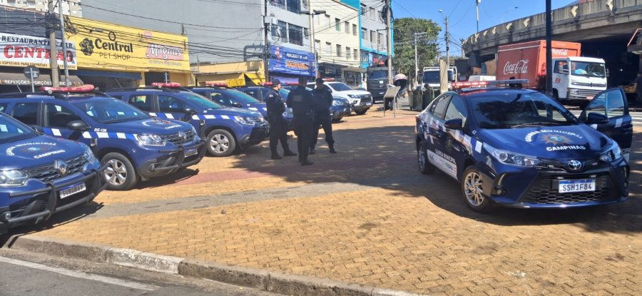 Ação conjunta fiscaliza 18 bares no Centro e apreende caça-níqueis e entorpecentes